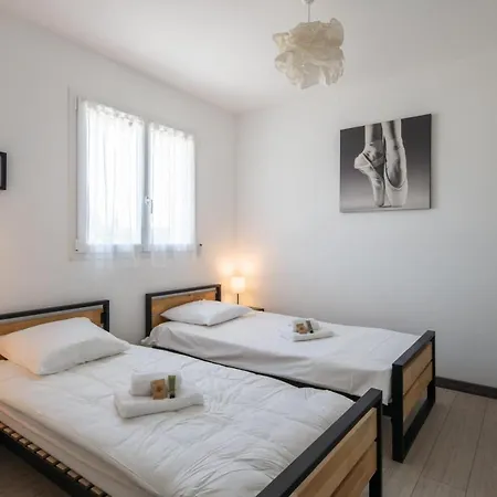Holiday home Maison Janas - Welkeys *