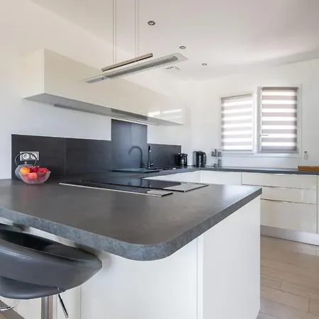 Holiday home Maison Janas - Welkeys